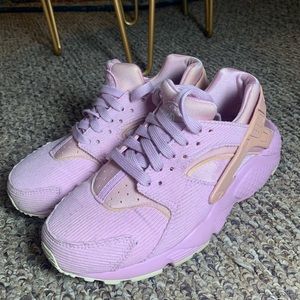 Nike Hurache pink Corduroy 6Y